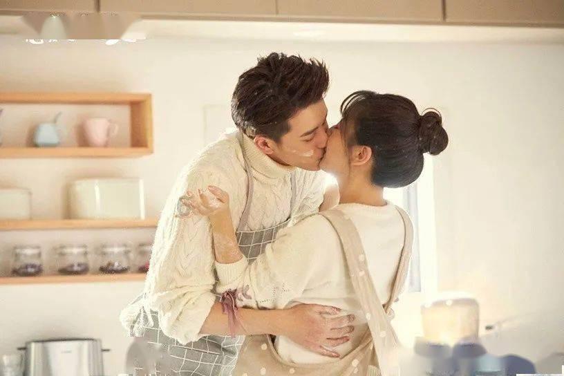 内向的女孩是不是很难追，属于外冷内热吗？总感觉她很冷漠。我该怎么追呢。游戏画面