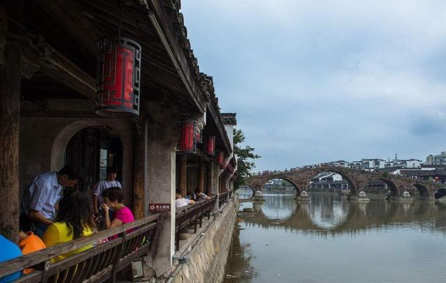 虫虫助手下载