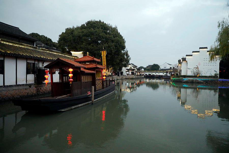 地板冒岩浆无敌版